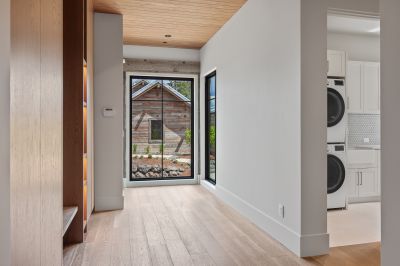 Flats E201 24