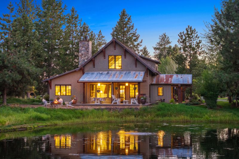 Aerial Cottage10 Twilight 1