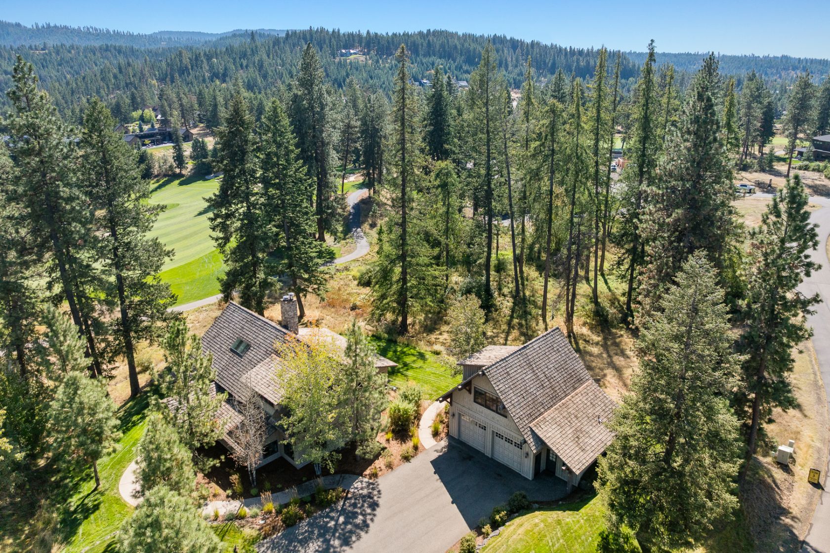 Aerial Estate206 3