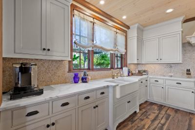 6993 S Gozzer Rd 11