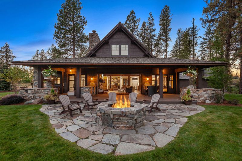 2623 E Old Barn Ct Twilight 2
